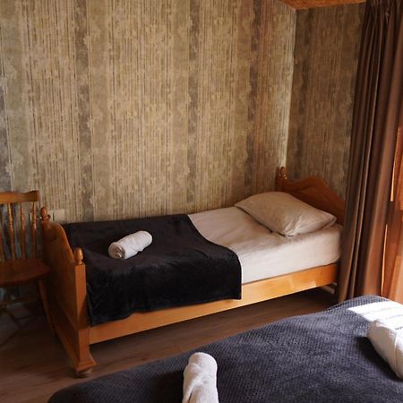 Archil And Nino Gigauri Guest House Stepantsminda Exterior photo