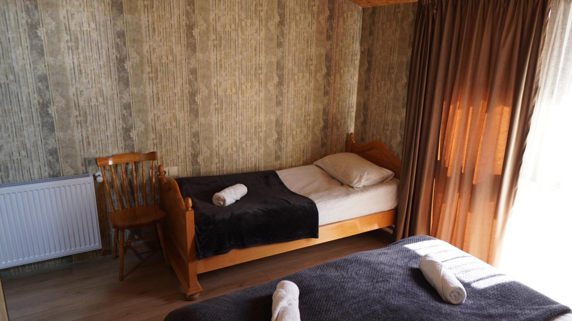 Archil And Nino Gigauri Guest House Stepantsminda Exterior photo